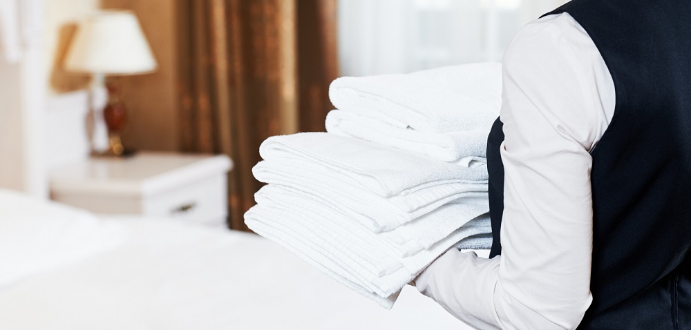 Legend Hotel & Resort Sihanoukville: attentive housekeeping service providing clean towels.