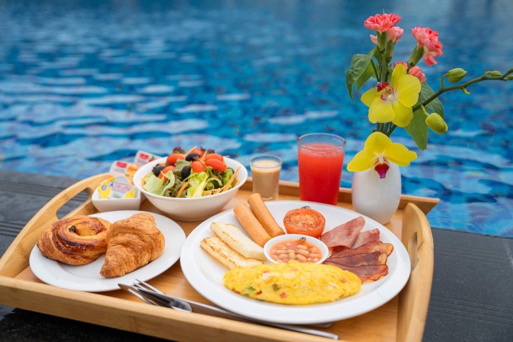 Poolside Dining | Legend Hotel & Resort Sihanoukville Cambodia